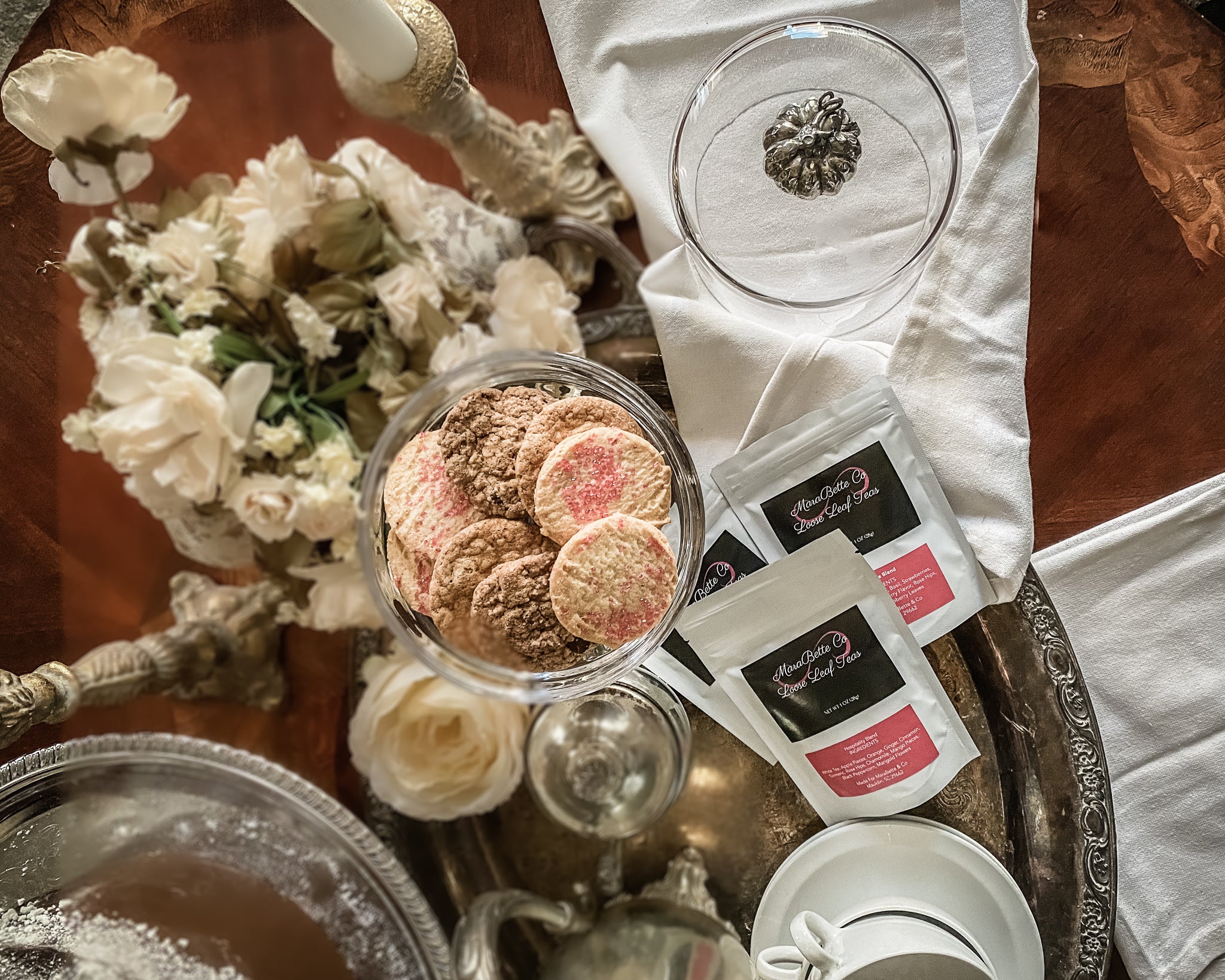 10 of the Most Useful Last Minute Unisex Christmas Gifts - Everything Dawn