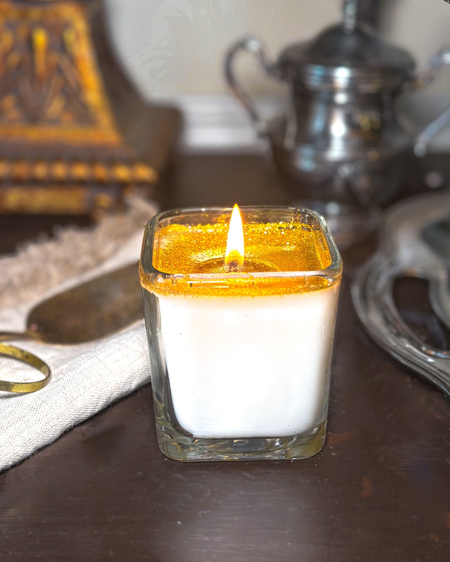 Everything Dawn Aurelia Scented Candle