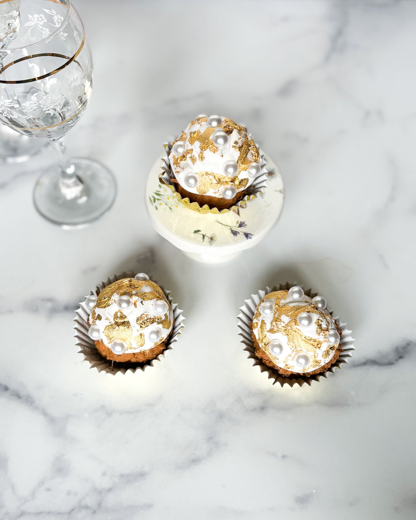Everything Dawn Faux Cupcake Set 24k Gold