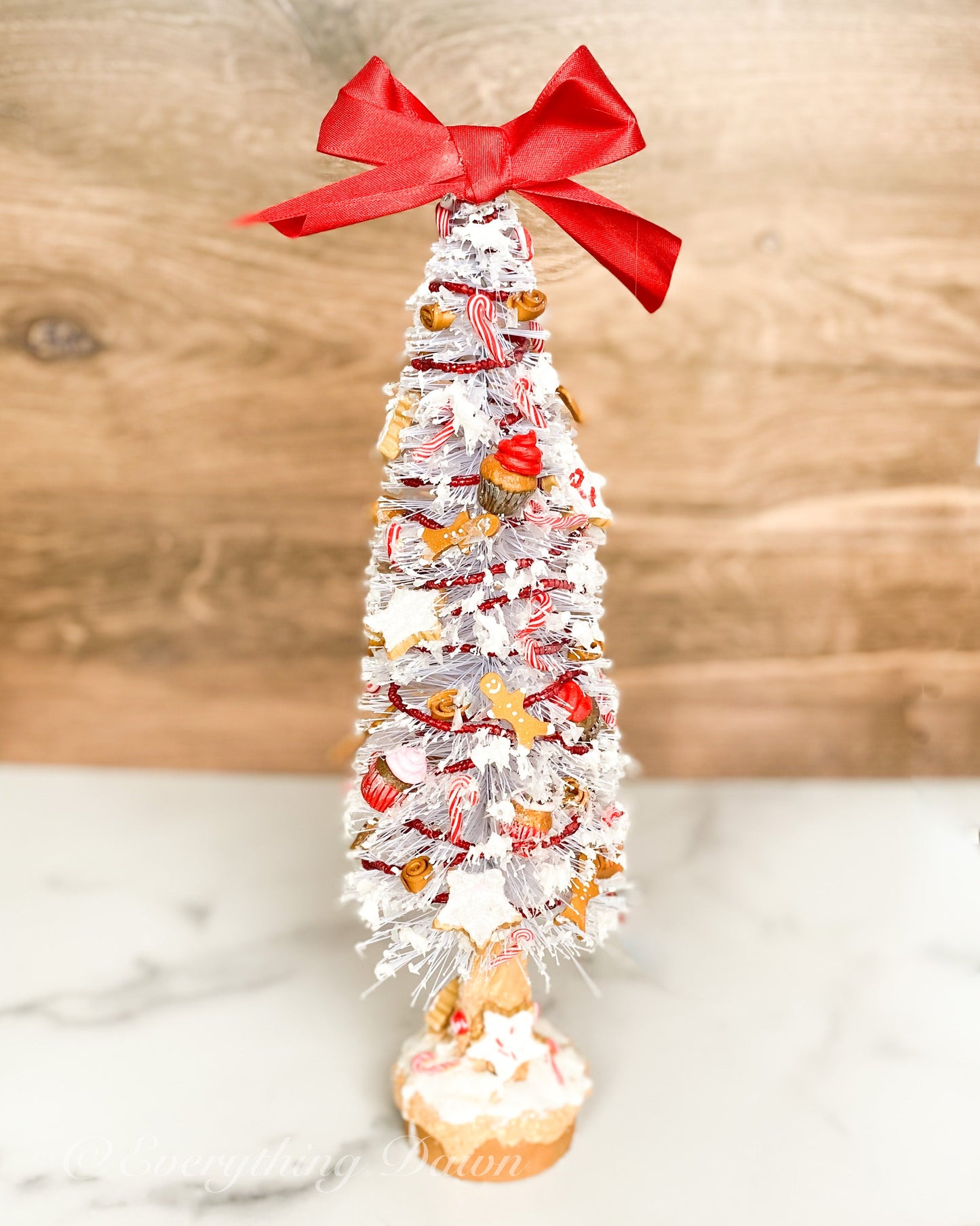 Everything Dawn Candy Lane Gingerbread 12 inch Christmas Tree