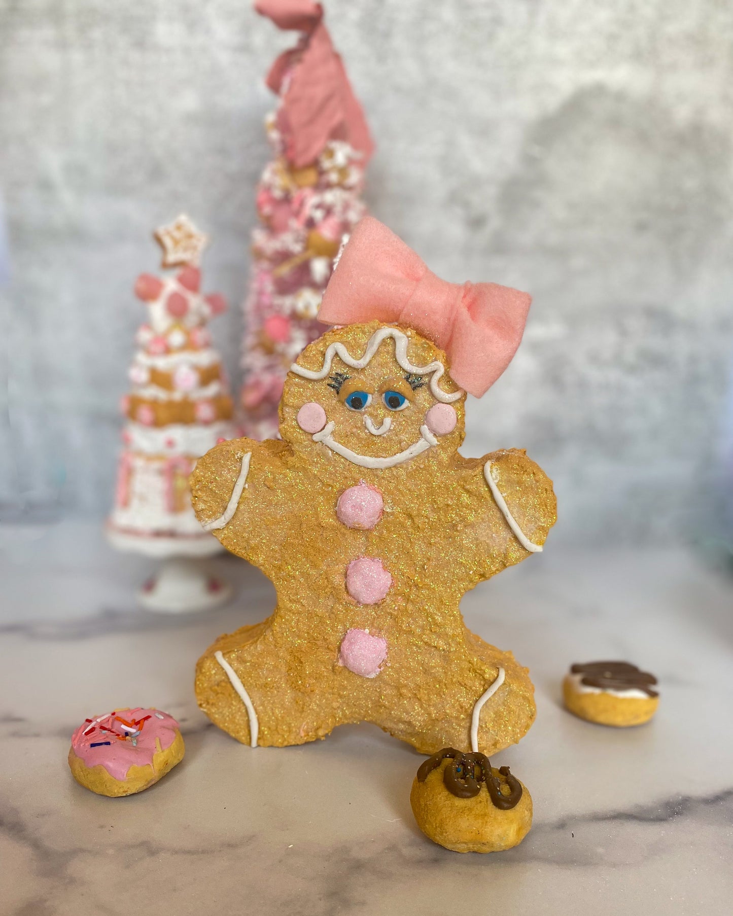 Everything Dawn Gingerbread Girl Table Decor